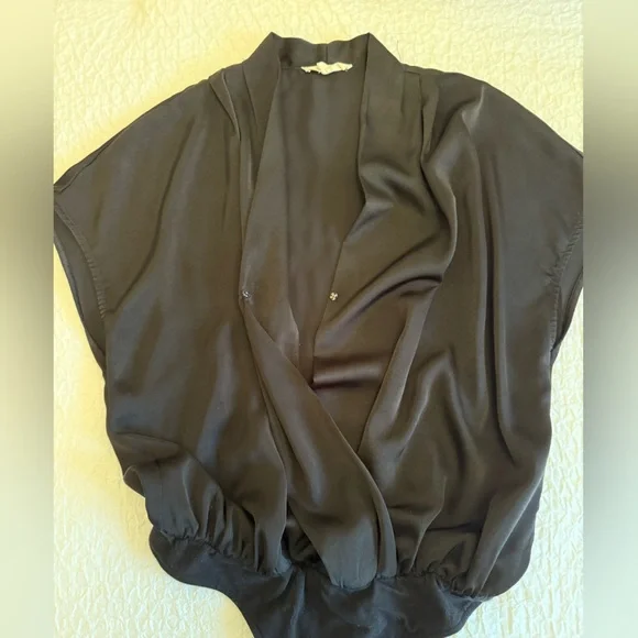 Aiblee Black Surplice Bodysuit - Size Large - Picture 11 of 12